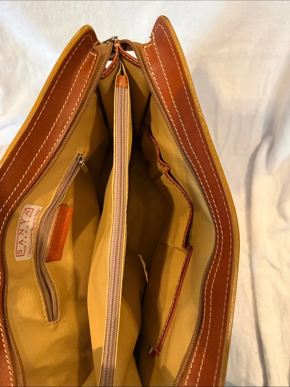 Leather Shoulder Tote Bag in Cognac Brown